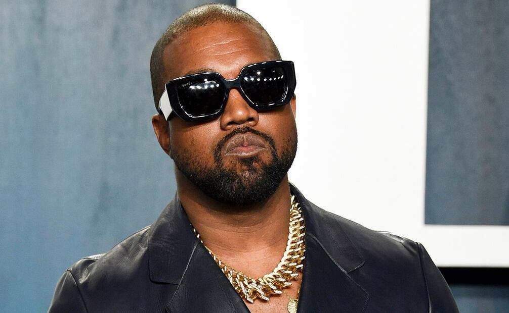 Así se le ve a Kanye en su transición a llamarse Ye, como enojos, etapas de muchos llorar, religioso y con amigos. Foto: AP, archivo
