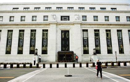 Empresas de EU, más pesimistas y en medio de incertidumbre respecto a la economía: Fed