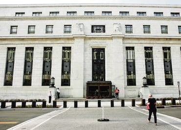 Empresas de EU, más pesimistas y en medio de incertidumbre respecto a la economía: Fed