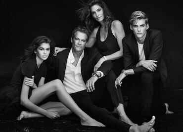 Los hijos de Cindy Crawford, nuevos embajadores de Omega