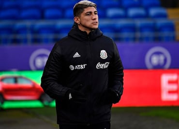 Alan Pulido se arrepiente de críticas que lanzó contra los aficionados mexicanos