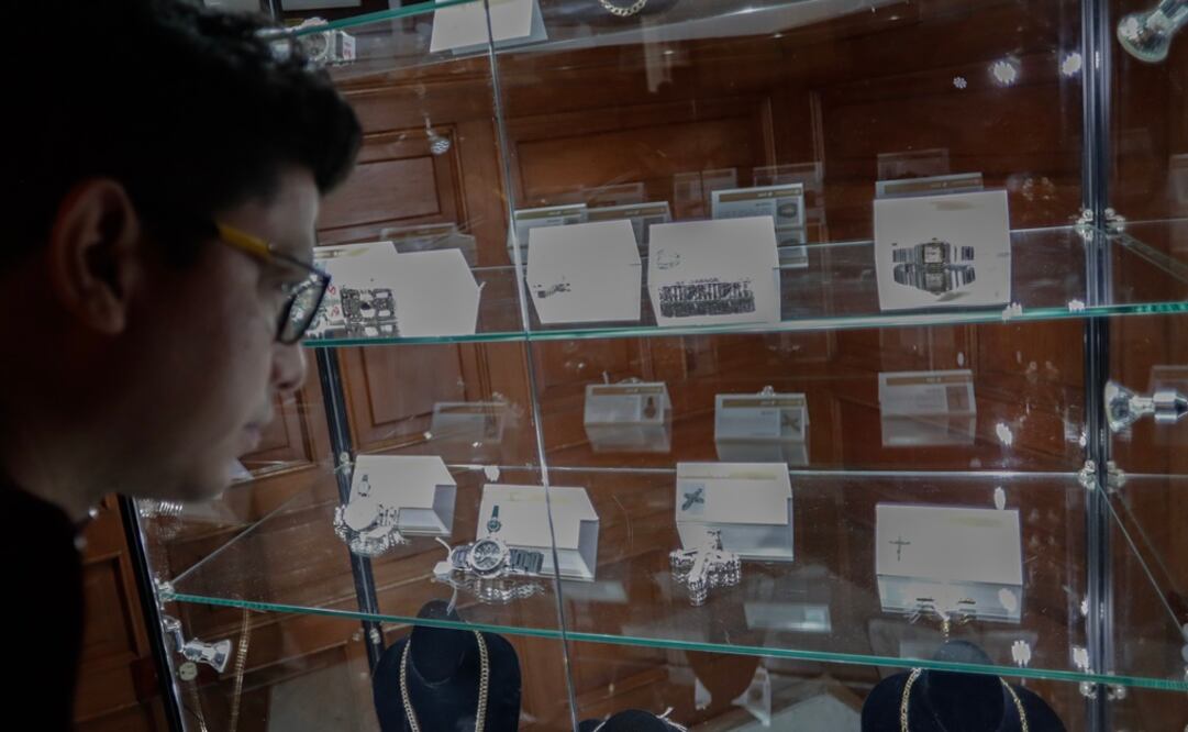 Algunas de las joyas que serán subastadas el domingo 28 de julio en Los Pinos. Foto: Iván Stephens/EL UNIVERSAL