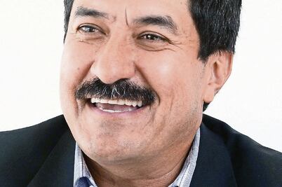 Corral ve la paja en el ojo ajeno y no la viga en el suyo