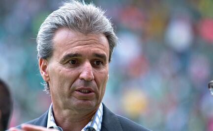 Chivas no debe contratar a cualquiera: Néstor de la Torre