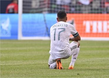 Tecatito hace su rehabilitación en Sevilla