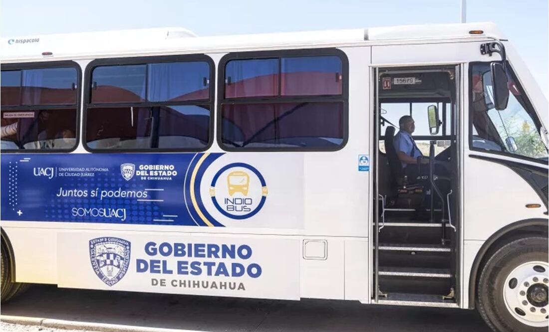 María Eugenia Campos Galvan entrega 36 unidades nuevas del Knfio Bus. Foto: Especial