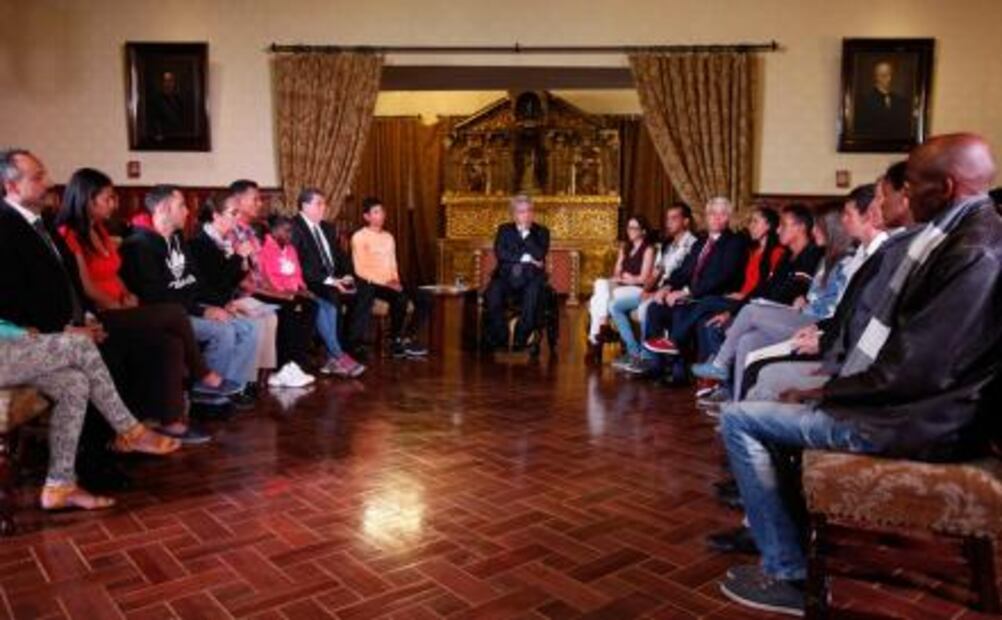 Ecuador anuncia que exigirá pasaportes a venezolanos migrantes