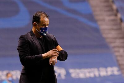 Juan Reynoso defiende a Jesús Corona y 'Cata' Domínguez