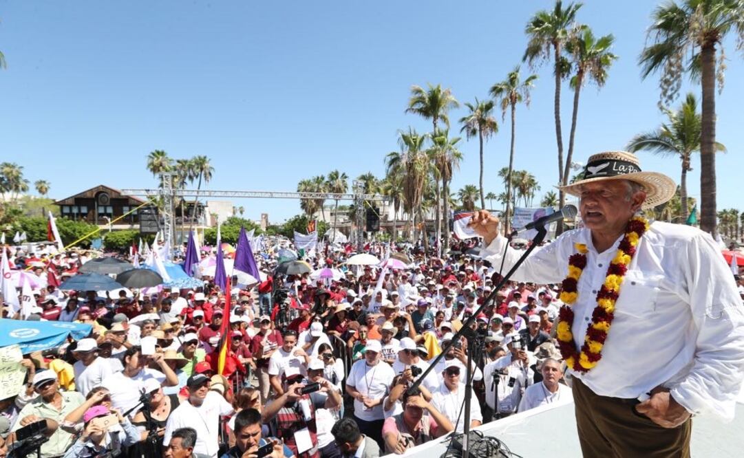 Andrés Manuel López Obrador, durante su mitin en La Paz, BCS. Foto: Valente Rosas/El Universal