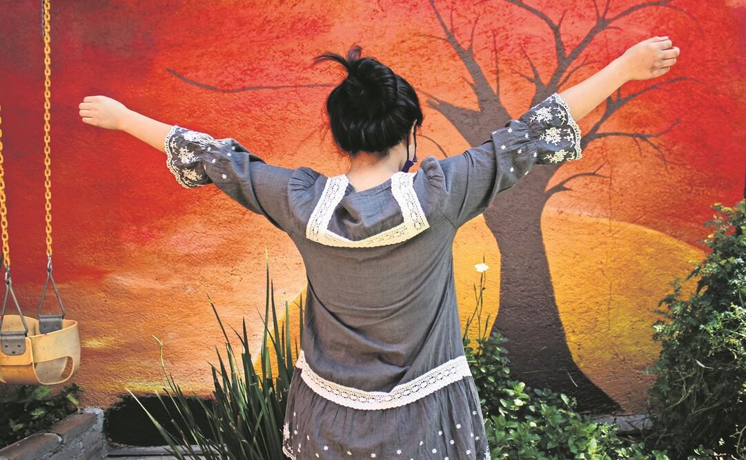 Mónica sufrió abuso por parte de su padre por 17 años. Ahora vive en un refugio con sus dos hijos de seis y cuatro años de edad. Foto: María Cbadas/ EL UNIVERSAL.