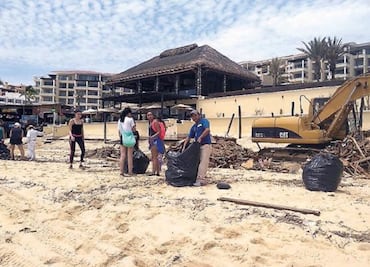 Clean-up of Los Cabos after Lidia