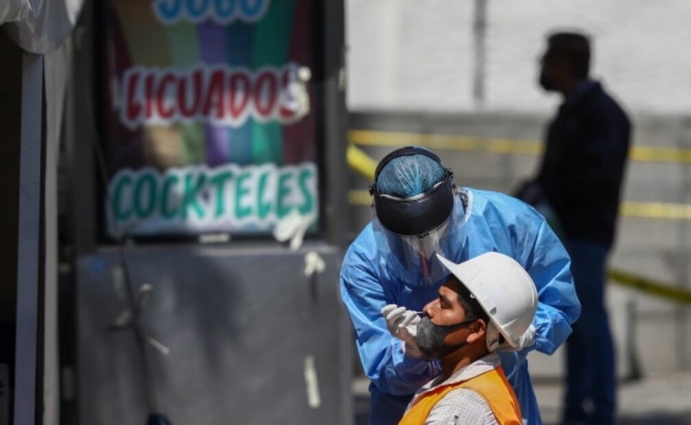 El 8M, vacunas y reapertura de museos, entre las fotos de la semana