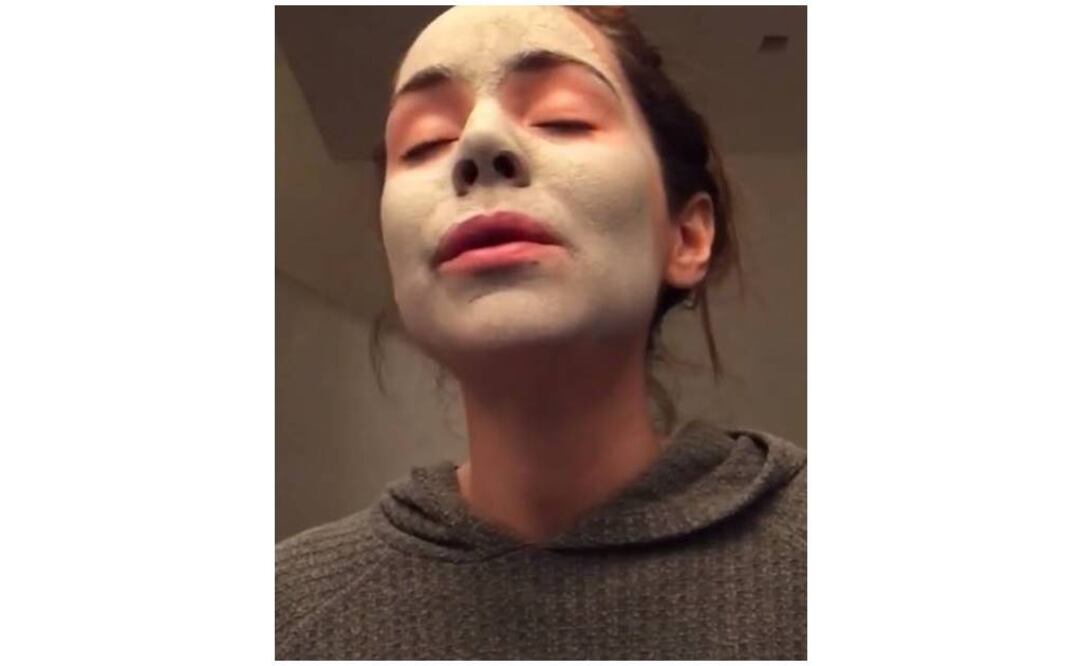 Camila Sodi sorprendió a sus fans con su manera de cantar. Foto: Captura de pantalla