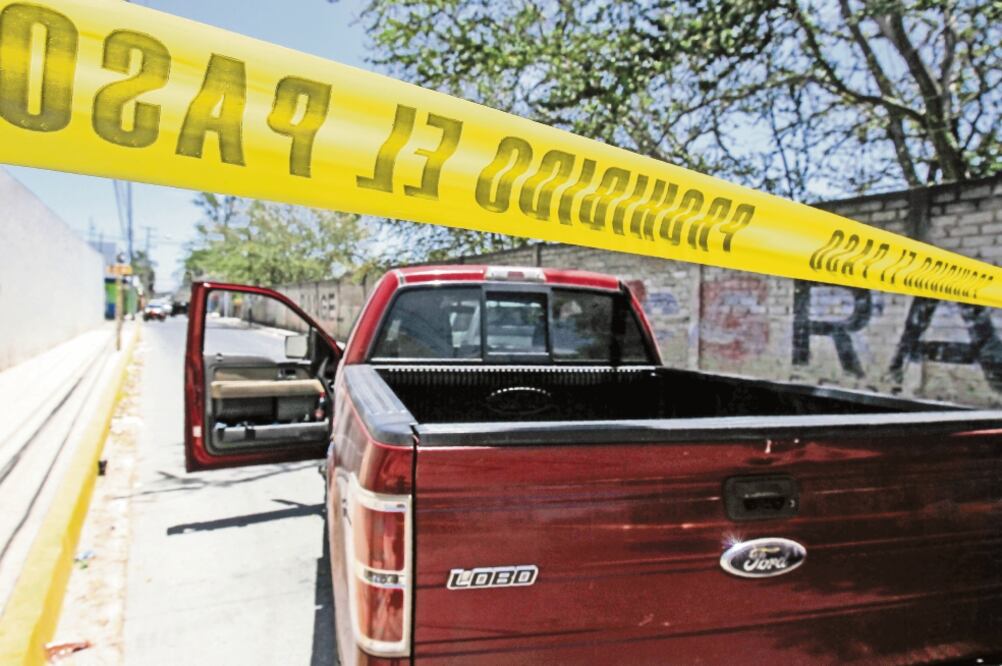 Durante los allanamientos a las fincas se resguardaron seis vehículos, algunos con reporte de robo. Foto: ULISES RUIZ. AFP