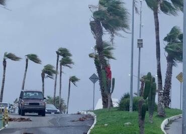 Huracán Norma se intensifica nuevamente a categoría 3; aerolíneas cancelan operaciones en Los Cabos, BCS