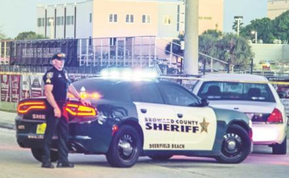 El Foco. En escena, súper agente 86 del CISEN