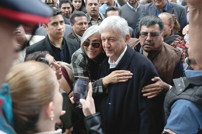 Morena perfila candidato presidencial por vía de encuesta