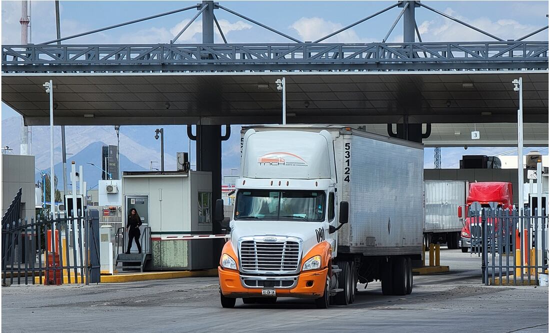 Ese cierre afecta el intercambio comercial entre México y Estados Unidos, que a diario representa mil 240 millones de dólares, afirmó. Foto: EFE