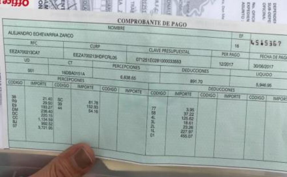 Esposa de “El Mosh” asegura que detención es arbitraria, sí da clases y su plaza es federal