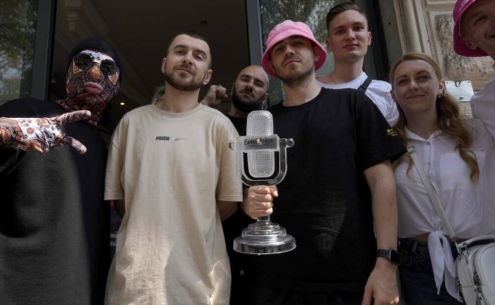 Tras victoria de Ucrania en Eurovisión: besos, abrazos y felicidad