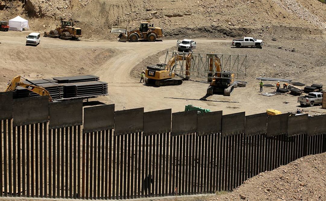 Construcción de la barrera fronteriza entre Estados Unidos y México (Foto: Reuters)