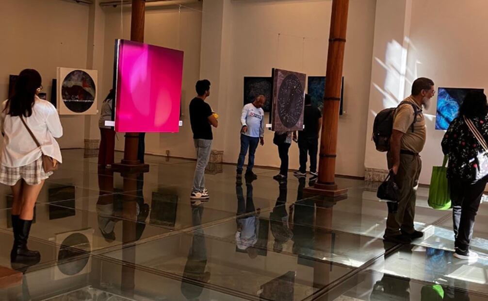 Aspectos de la exposición "Constelaciones y Supernovas". Foto: Colectivo Arte Guenda.