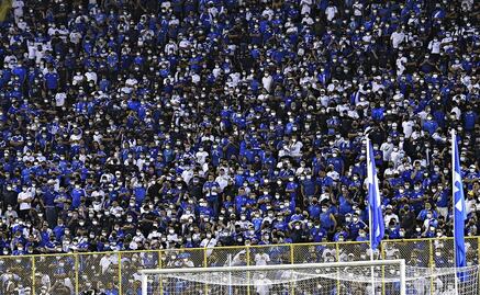 FIFA lanza multa y castigo a la Federación Salvadoreña por conducta discriminatoria e inapropiada