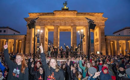 Miles de mujeres bailan en Berlín contra la violencia de género