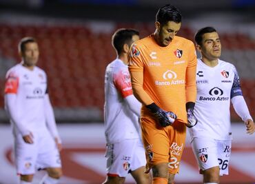 Camilo Vargas destaca la ausencia de Juan Dinenno