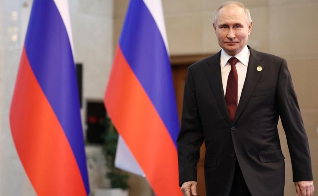 Vladimir Putin llega a su conferencia después de la Cumbre del Consejo Intergubernamental de la Unión Económica Euroasiática. Foto: AP