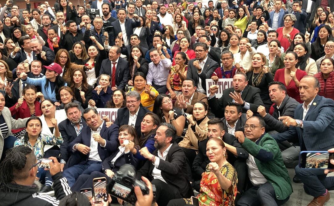 Diputados celebran aprobación de la reforma judicial. Foto: Especial