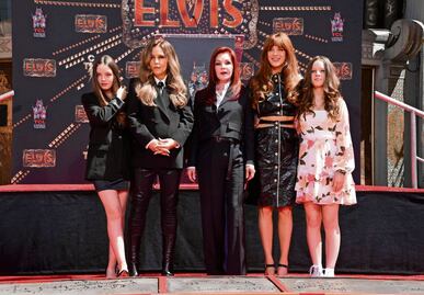 Riley Keough, nieta de Elvis Presley, aborda por primera vez la batalla legal por la herencia de su madre, Lisa Marie