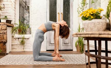 Conoce las 3 simples posturas de yoga para hacer en tu casa; ayuda a mejorar la digestión