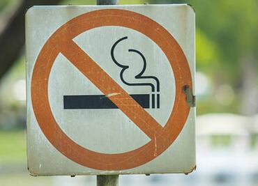 ¡Cuídate de las multas! Estos son los lugares en donde no puedes fumar