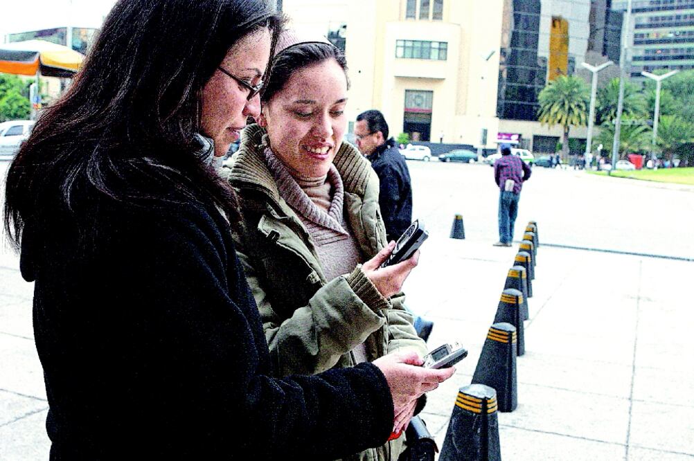 De las personas encuestadas por el CESOP, 42% señaló que se ha conectado a una red WiFi de los parques, los hospitales o de alguna zona pública (ARCHIVO EL UNIVERSAL)