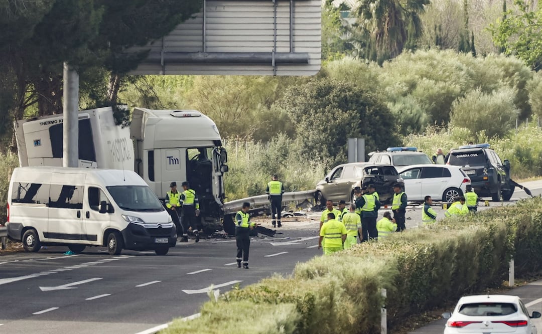 Los guardias civiles miembros del Grupo de Acción Rápida (GAR) arrollados por un camión articulado realizaban un control habitual contra el narcotráfico. Foto: EFE