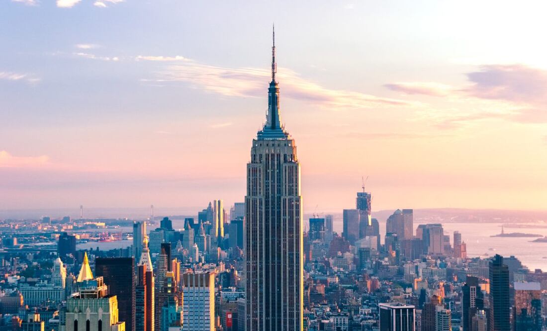El Empire State mide 443 metros de alto y es el séptimo edificio mas alto de Nueva York Foto: Unsplash