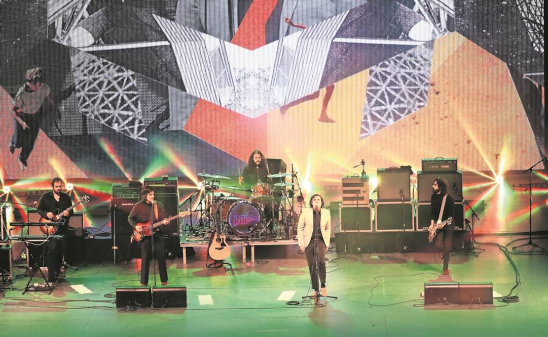 Ofrecieron temas de Imperfecto extraño (VALENTE ROSAS. EL UNIVERSAL)