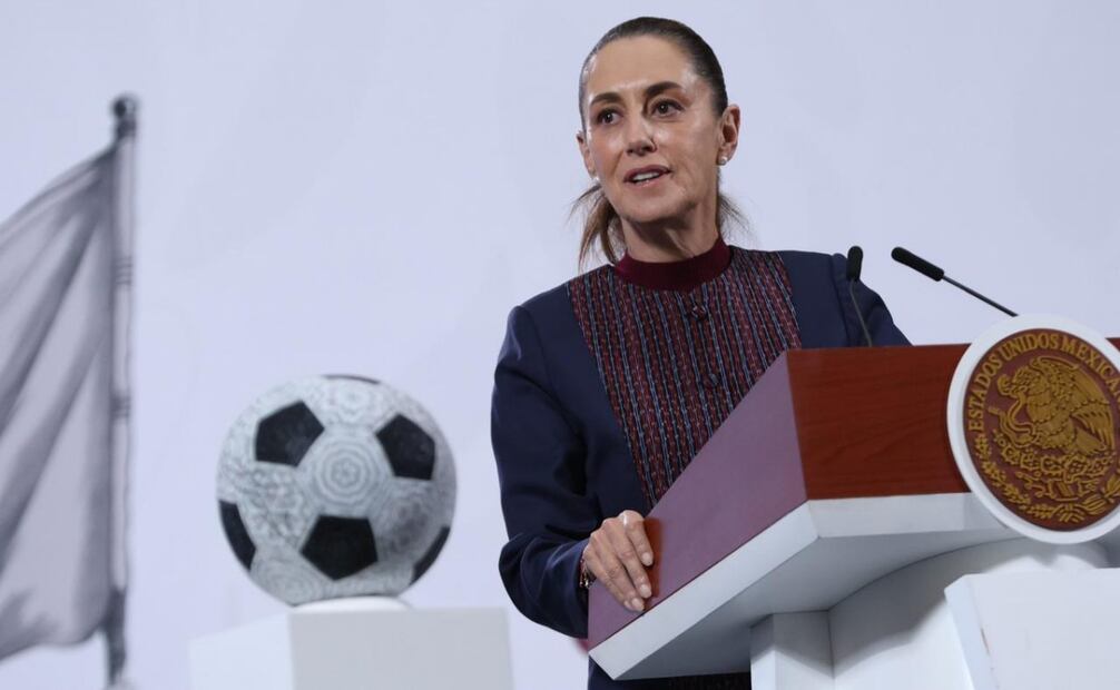 Al ser cuestionada sobre qué puede hacer la Selección Mexicana de Futbol para que alcance el esperado quinto partido en el Mundial 2026, Sheinbaum Pardo aseguró que, más allá de los resultados deportivos, su gobierno busca que el país deje un legado duradero para las nuevas generaciones. Foto: Berenice Fregoso/EL UNIVERSAL
