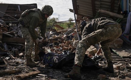 Rusia reporta ataque terrorista en campo de entrenamiento de soldados, con al menos 13 muertos