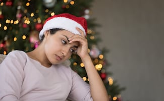 ¿Eres un Grinch? La ciencia explica cómo evitar celebrar Navidad puede afectar tu bienestar