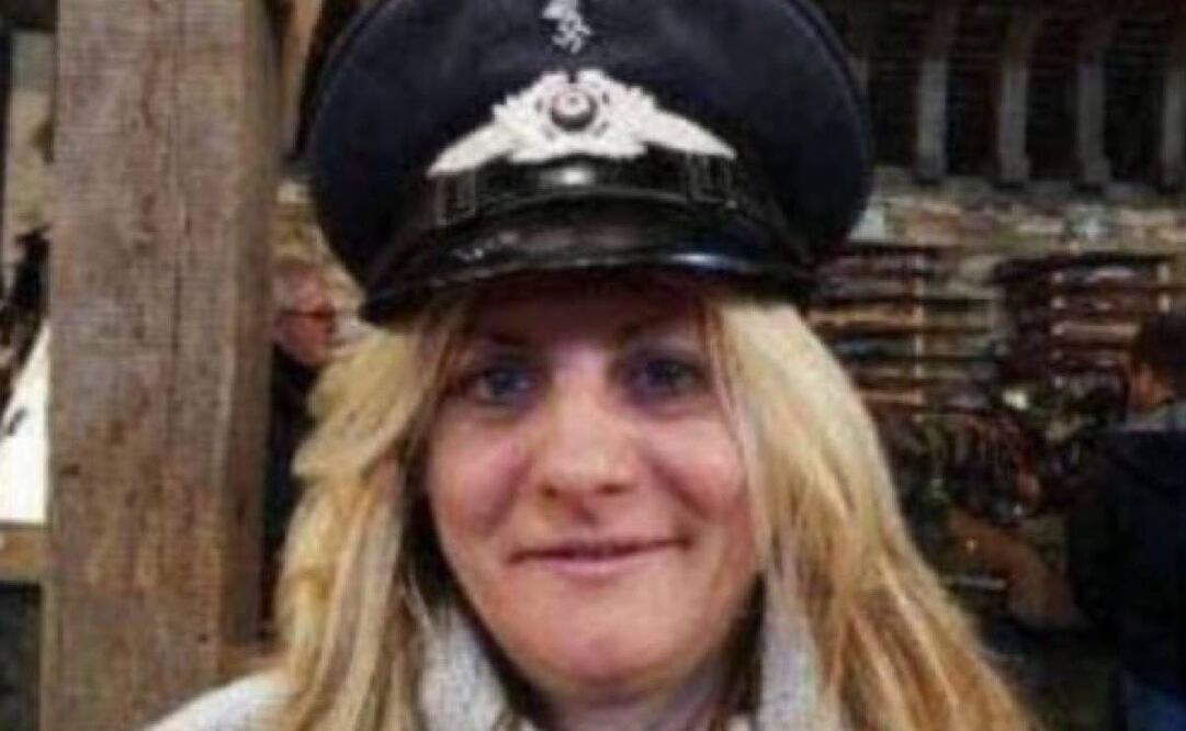 Una usuaria encontró una foto de Ludivine Daoudi, candidata de RN, en la que se fotografiaba, sonriente, con una réplica de la gorra que portaban los aviadores nazis de la Luftwaffe. Foto: X @CerfiaFR