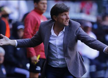 Sancionan a Cristante por declaraciones en contra del VAR