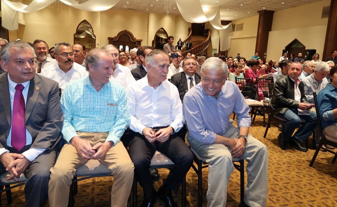 El político tabasqueño encabezó una de sus asambleas informativas ante empresarios y simpatizantes de Nuevo León. /Especial