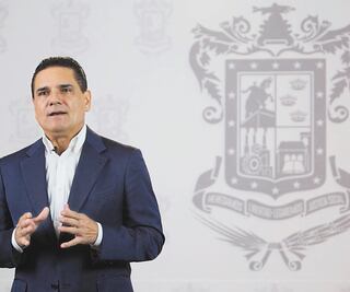 Elevan hasta 60% salarios en sector Salud