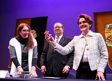 Facultad de Filosofía y Letras de la UNAM cumple 100 años; cancelan timbre postal en conmemoración