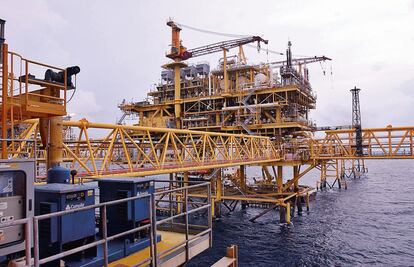 Denuncian a director de Pemex por contagios de Covid-19 en Campeche