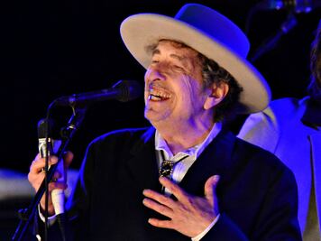 La Academia Sueca desiste en su intento de contactar con Bob Dylan