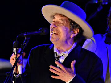 La Academia Sueca desiste en su intento de contactar con Bob Dylan