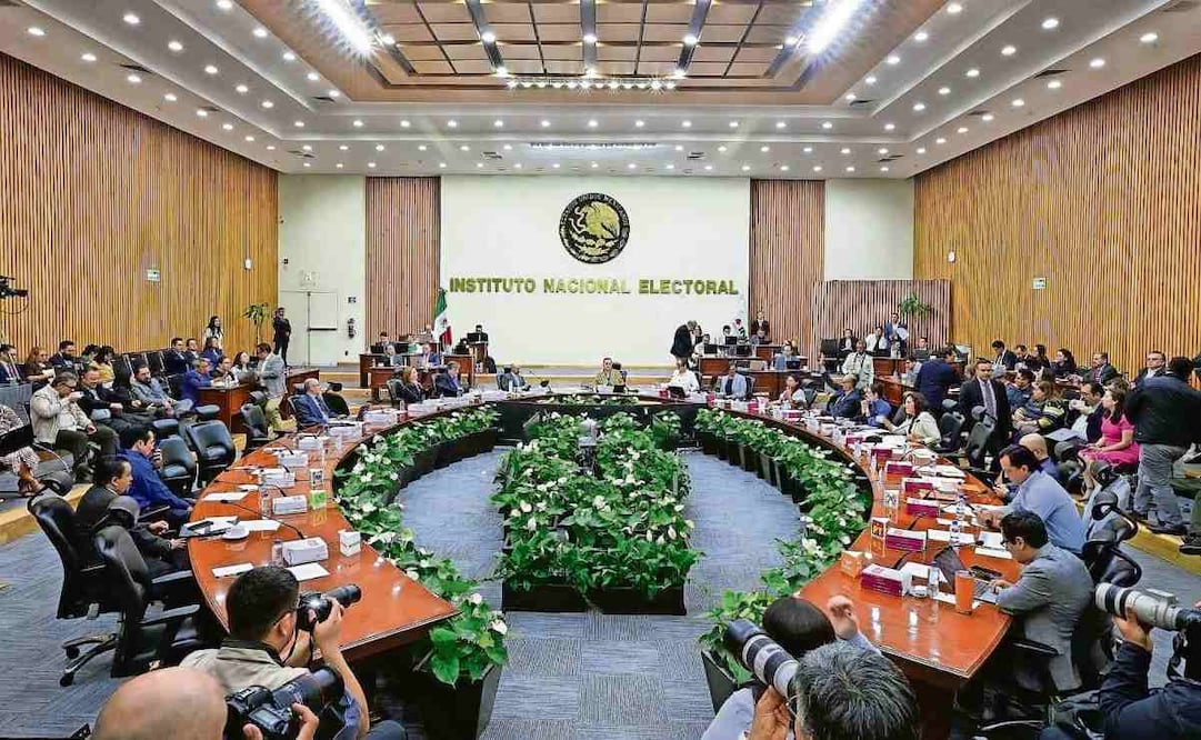 Todas las consejerías consideraron inviable realizar elecciones federales y estatales con representación de partidos políticos y las mismas para el PJ. Foto: Archivo / EL UNIVERSAL
